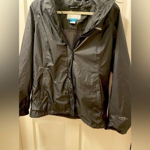 Women’s Columbia Omni Tech Rain Jacket size Medium black.
